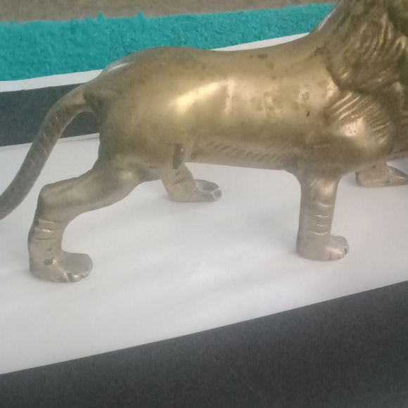 🧘 Brass antique lion - Picture 3 of 4